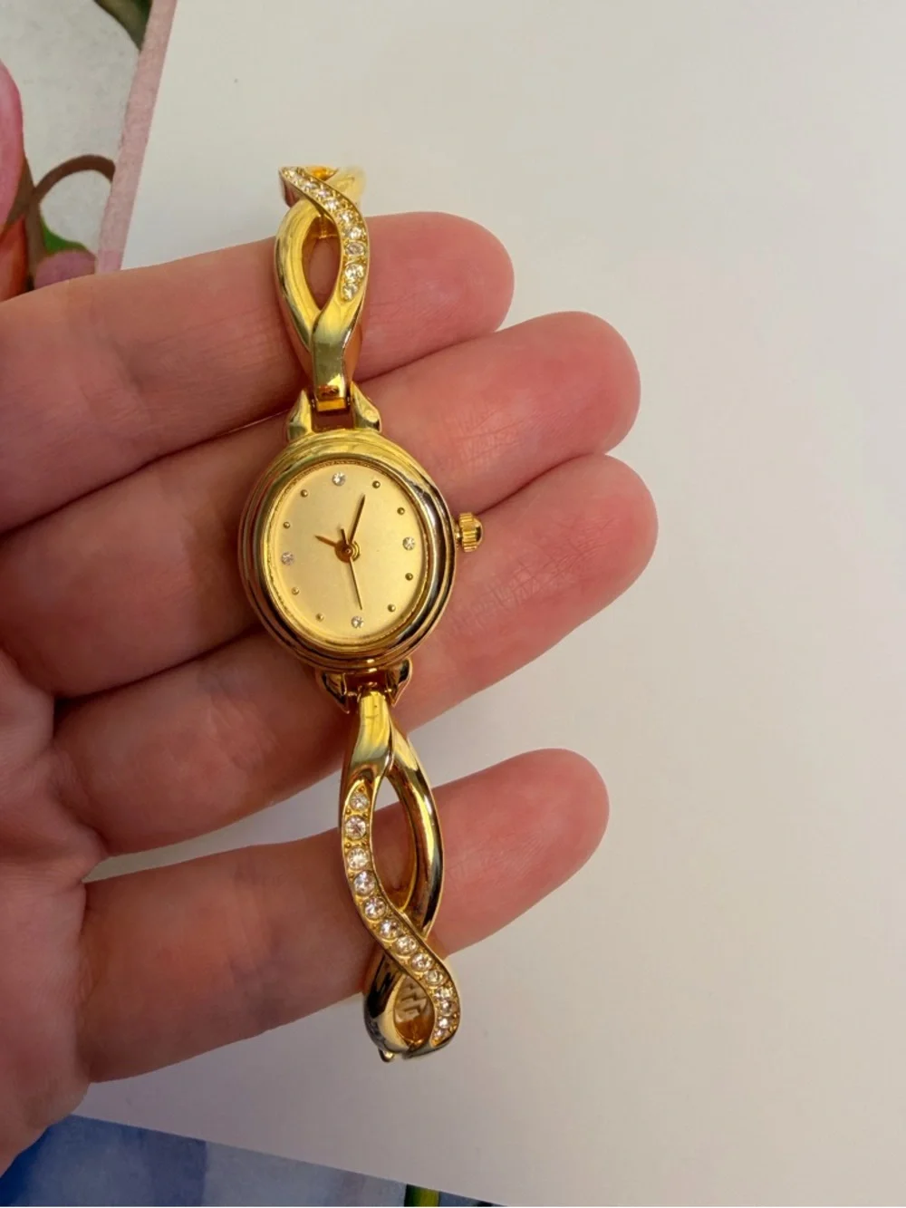 Elegant Gold-Tone Women's Bracelet Watch with Crystals on a Dial